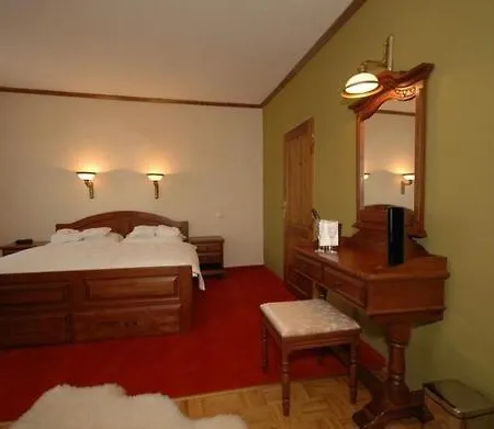 Hotel Husárik