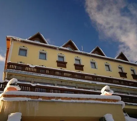 Hotel Husárik