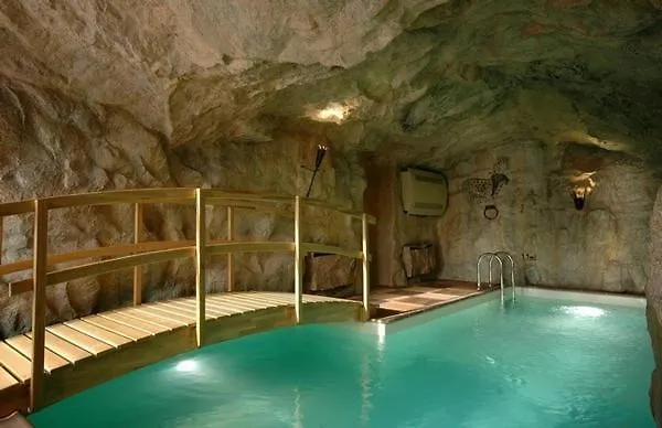 Hotel Husarik
